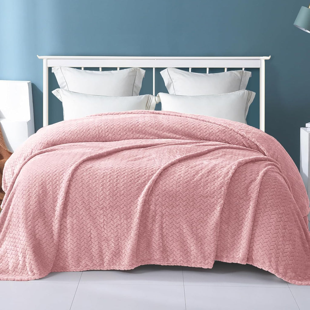 Exclusivo Mezcla Fleece Queen Size Blanket for Bed, 90x90 Inches Soft Cozy Jacquard Flannel Blankets, Lightweight Fuzzy Plush for Women, Pink