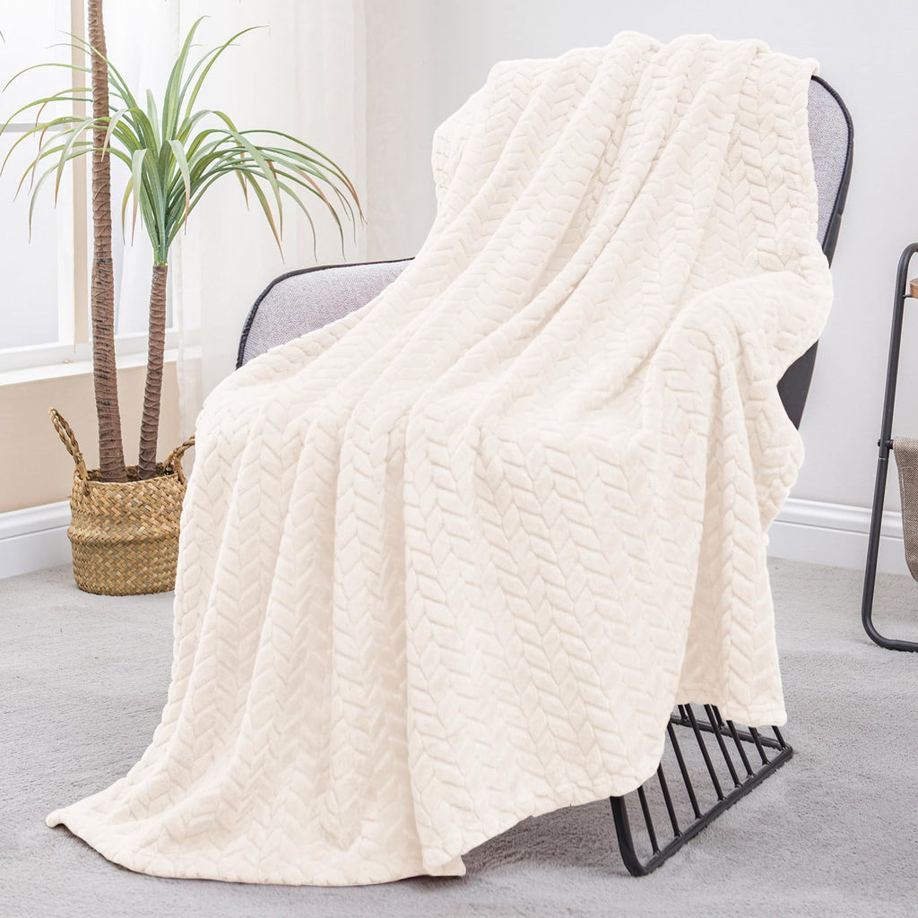Exclusivo Mezcla Fleece Queen Size Blanket for Bed, 90x90 Inches Soft Cozy Jacquard Flannel Blankets, Lightweight Fuzzy Plush for Women, Pink