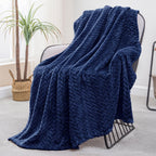 Exclusivo Mezcla Fleece Queen Size Blanket for Bed, 90x90 Inches Soft Cozy Jacquard Flannel Blankets, Lightweight Fuzzy Plush for Women, Pink