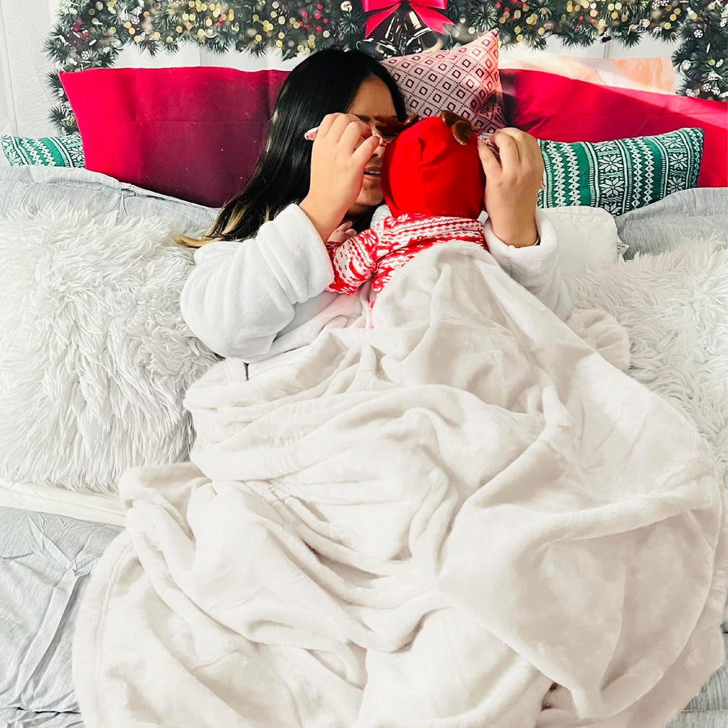 Bedsure GentleSoft Fleece Blanket Twin Size Cream - 300GSM Lightweight Plush Fuzzy Cozy Soft Warm Blanket for Bed, Sofa, Couch, Travel, Camping, 60x80 inches