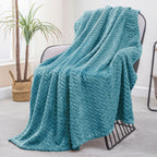 Exclusivo Mezcla Fleece Queen Size Blanket for Bed, 90x90 Inches Soft Cozy Jacquard Flannel Blankets, Lightweight Fuzzy Plush for Women, Pink