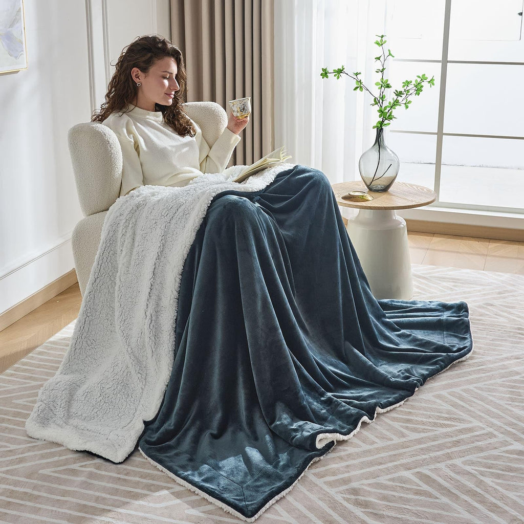NANPIPER Sherpa Blanket Twin Thick Warm Blankets for Winter Bed Super Soft Fuzzy Flannel Fleece/Wool Like Reversible Velvet Plush Fabric(Light Grey Twin Size 60"x80")