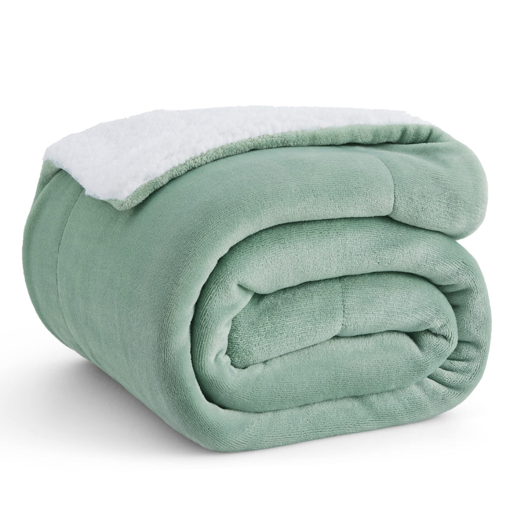 Bedsure GentleSoft Sherpa Fleece Queen Blankets for Bed, Non-Heated, Thick and Warm Throw for Women and Men, Soft Fuzzy Plush Queen Blanket for Winter, Grey, 90x90 Inches