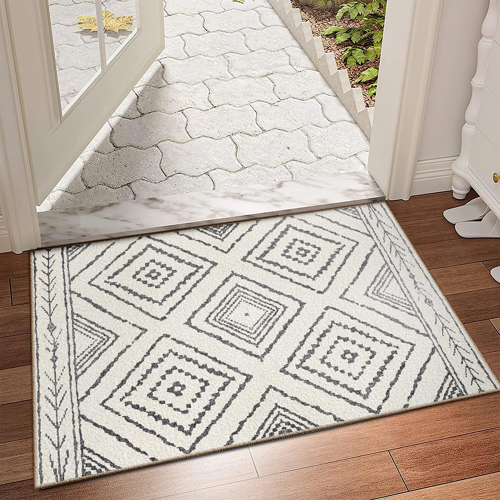 BESTSWEETIE Area Rug 5x7 Rug Machine Washable Non-Slip Low Pile Print Pattern Western Rug for Living Room Bedroom Entryway Tribal Series -Black