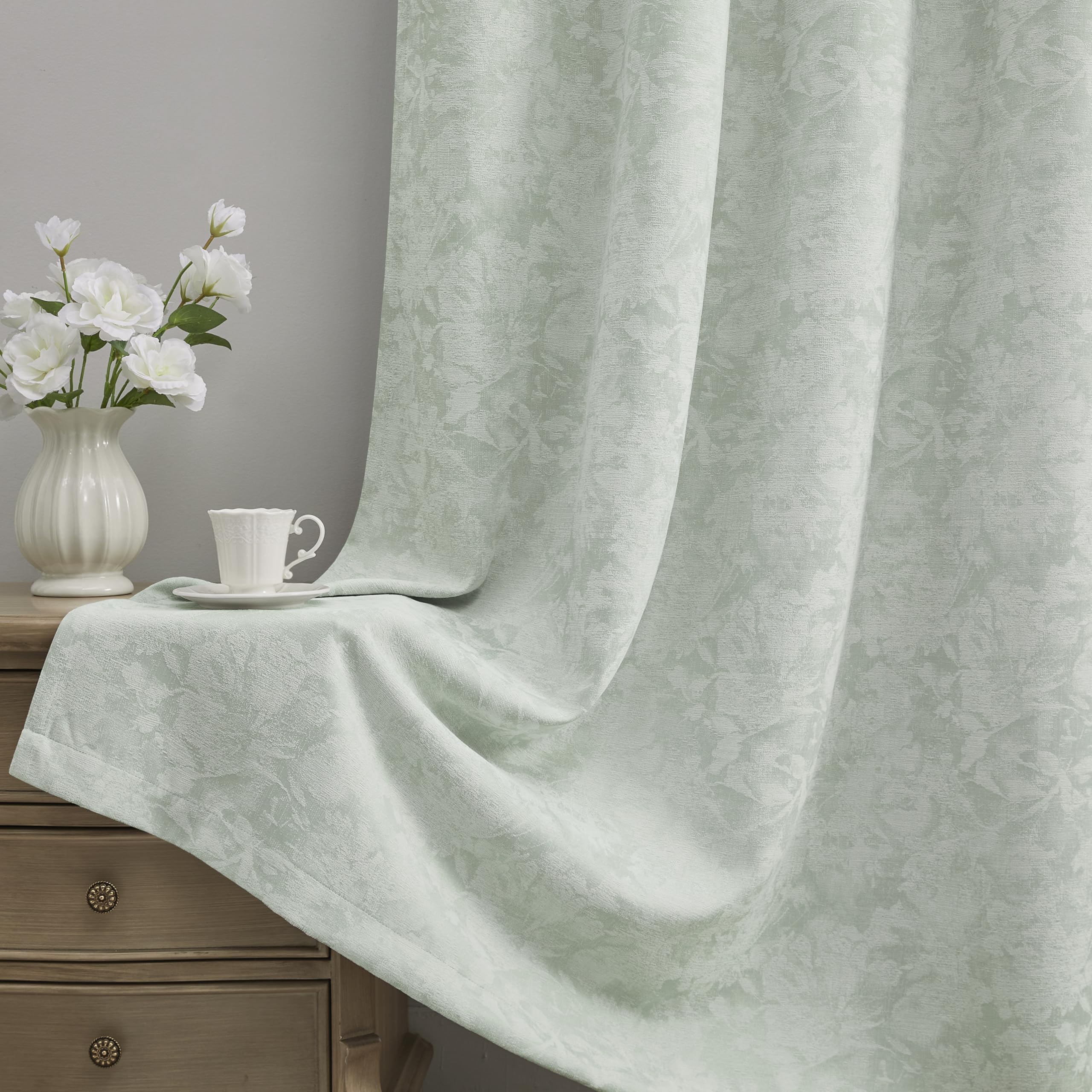Beauoop Beige Floral Jacquard Blackout Curtains 84 Inches Long 2 Panels for Bedroom Living Room Chenille Flower Room Darkening Thermal Insulated Soundproof Rod Pocket Back Tab Window Drapes, 52x84